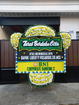 Papan Bunga Duka di Mungku Baru