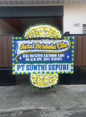 Papan Bunga Duka di Mungku Baru