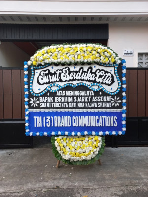 Papan Bunga Duka di Mungku Baru